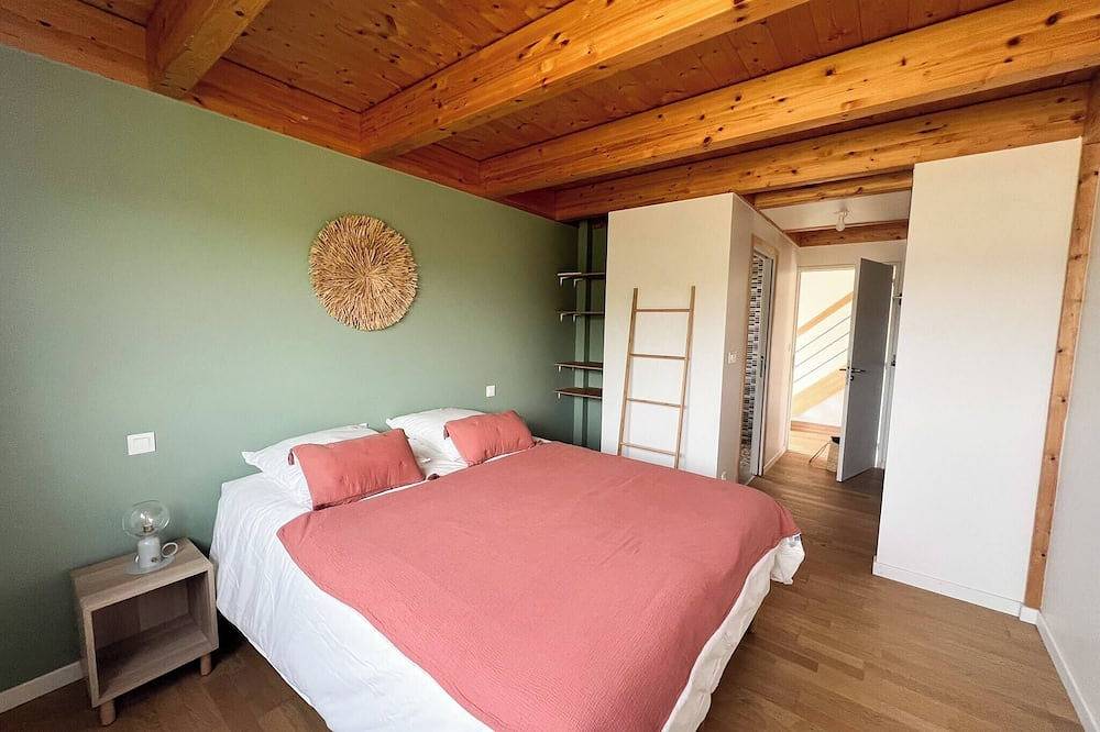 Comfortable house 5 minutes walk from Ste Marguerite beach and Gr 34 trails in Landéda, Brest region