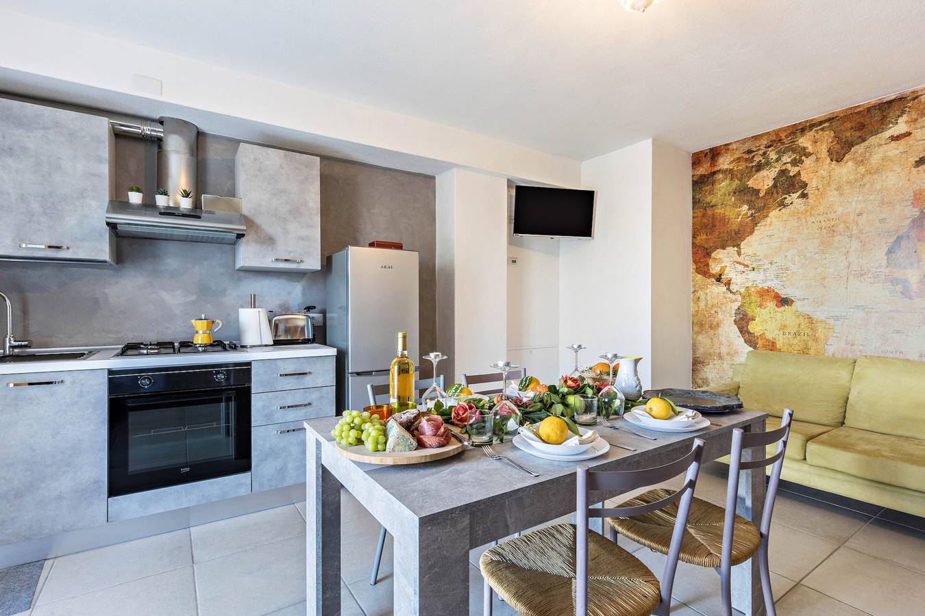 Ferienhaus 'Homely Feeling' mit Wlan, A/C, Balkon und Garten in Castelnuovo del Garda, Gardasee-Berge