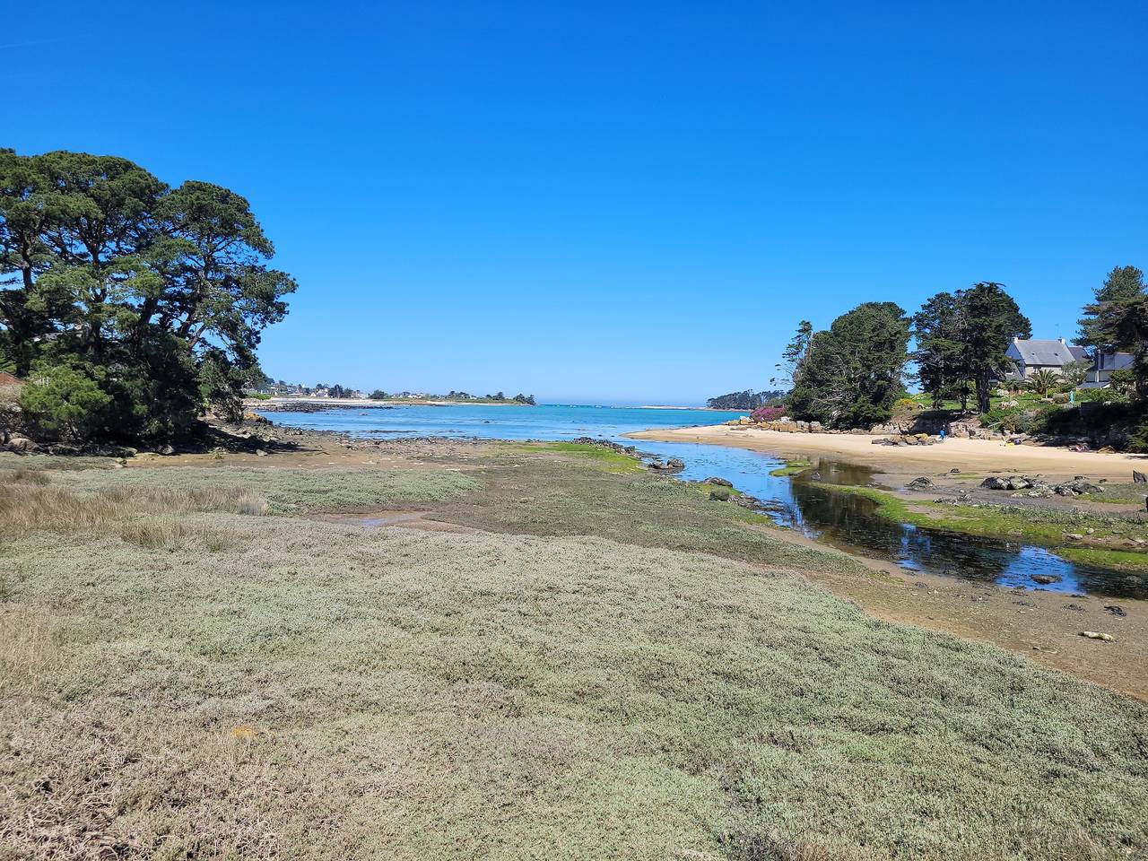 Maison Penvern : vue sur mer, terrasse privée et jardin privatif in Pleumeur-Bodou, Côte de Granit Rose