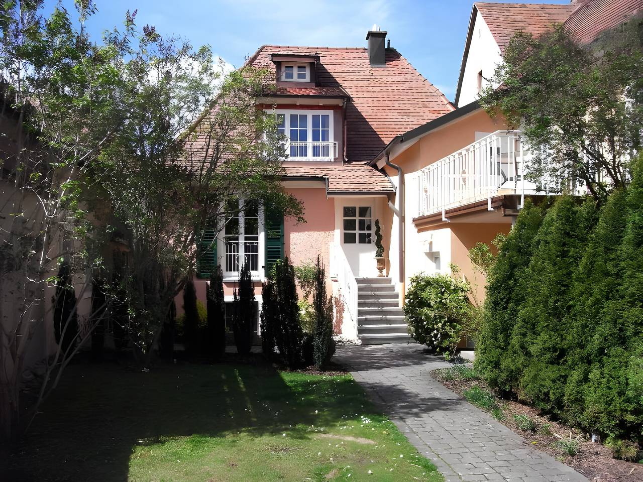 Ganze Wohnung, Romantikappartement Ferienwohnung 1 mit Terrasse, Garten & Wlan in Staufen im Breisgau, Südschwarzwald