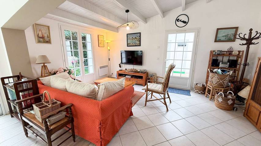Gîte pour 8 personnes, avec jardin à Le Bois-Plage-en-Ré - 4