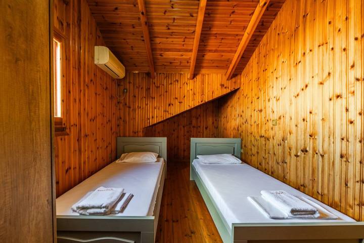 Gîte pour 4 personnes, avec sauna ainsi que balcon et piscine à Saranda - 3