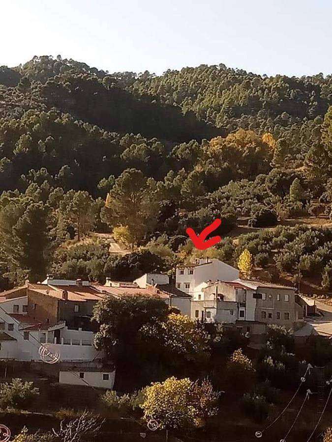 Casa rural con piscina para 2 personas, con vistas además de jardín y piscina, Se admiten mascotas en Sierra de Segura