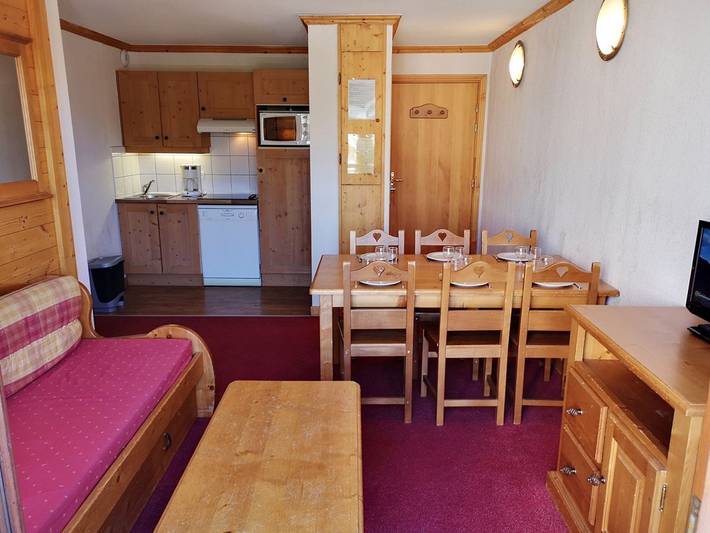 Gîte pour 6 personnes, avec balcon et piscine dans Office De Tourisme De Notre Dame De Bellecombe - 3