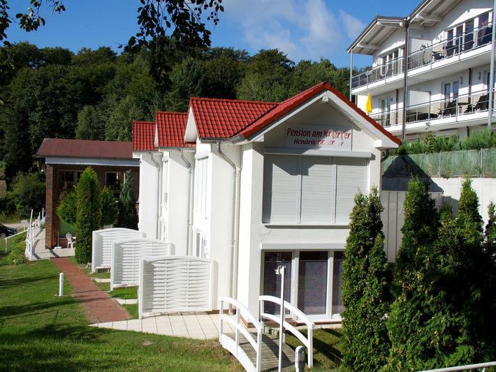 Ferienwohnung für 4 Personen, mit Terrasse und Garten sowie Seeblick in Sellin - 3