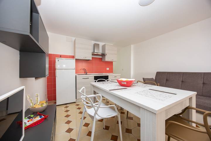 Appartement entier, Appartement 'Casa Artale' avec terrasse partagée et climatisation in Capo d'Orlando, Province de Messina