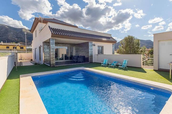 Gîte pour 8 personnes à Cox