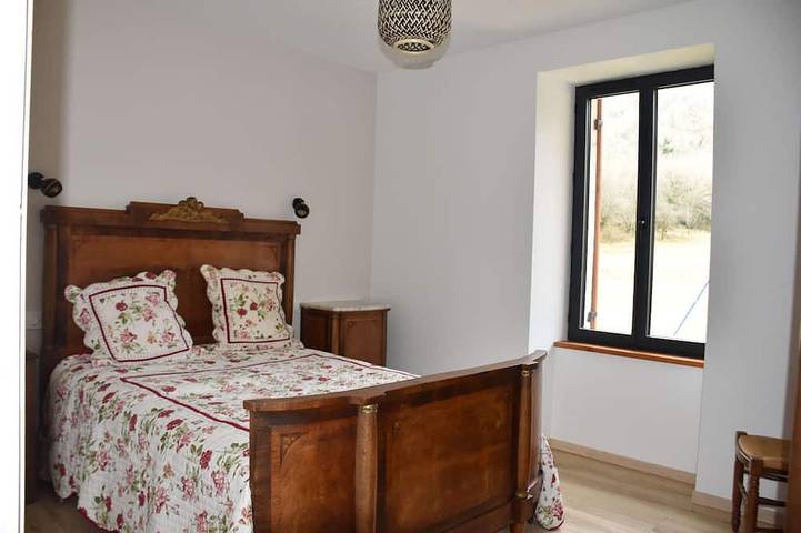 Location de vacances pour 10 personnes, avec jardin, animaux acceptés à Lacave - 2