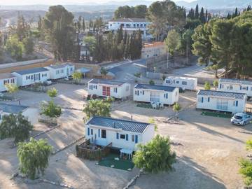 Gîte pour 6 personnes, avec vue ainsi que jardin et piscine, animaux acceptés à Albox