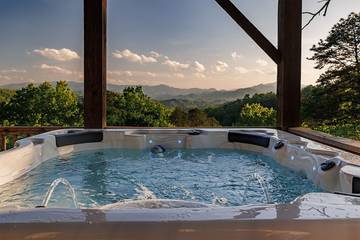 Log Cabin for 10 Guests in Fontana Lake, Swain County, Picture 2