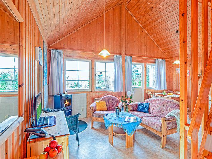 Ferienhaus für 4 Personen, mit Garten und Terrasse in Userin - 2