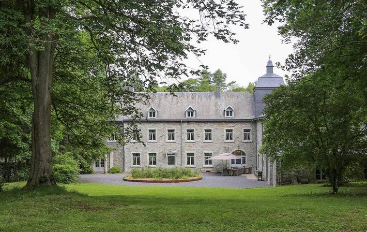 Maison de vacances pour 15 personnes, avec Terrasse et Jardin ainsi que Sauna et Vue dans Opont
