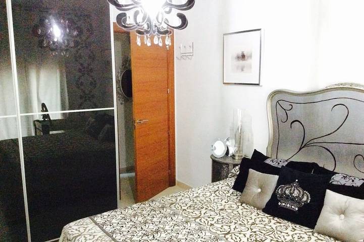 Appartement entier, Appartement design, avec une terrasse privée de 140 mètres à 20 mètres de la mer et un parking in Águilas, Cordillera Penibética