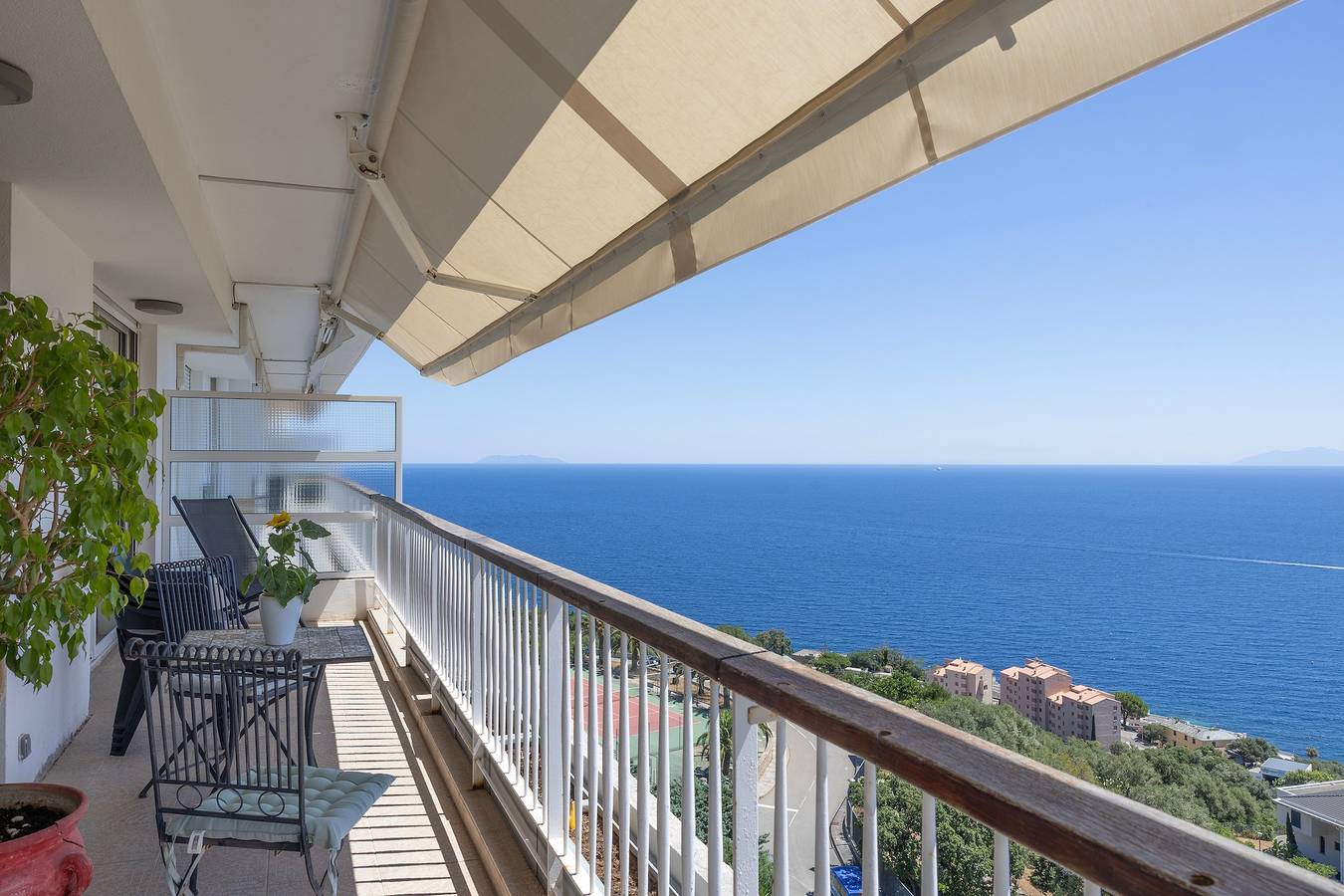 Appartement entier, Le Nid de Bastia - Bel appt avec balcon et vue mer in Ville-di-Pietrabugno, Cap Corse