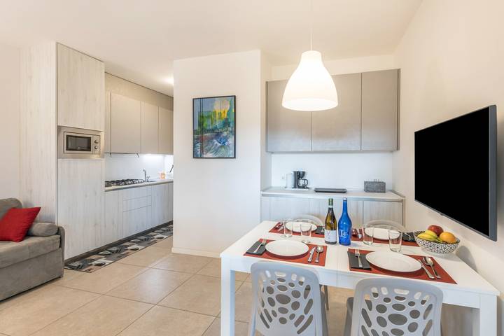 Gîte pour 3 personnes, avec bassin pour enfant et jardin, animaux acceptés à Sirmione - 4