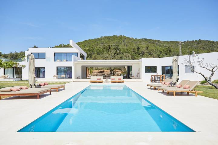 Chalet para 16 personas, con piscina y jardín, Familias con niños en Ibiza