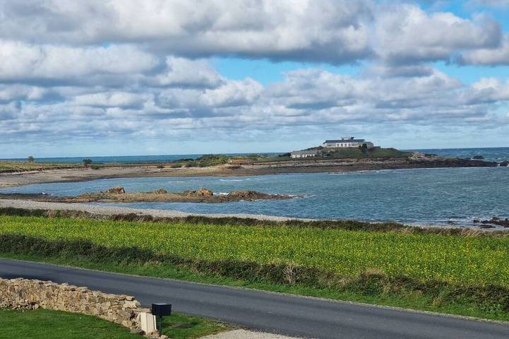 Location de vacances pour 9 personnes, avec jardin, animaux acceptés à Omonville-la-Rogue