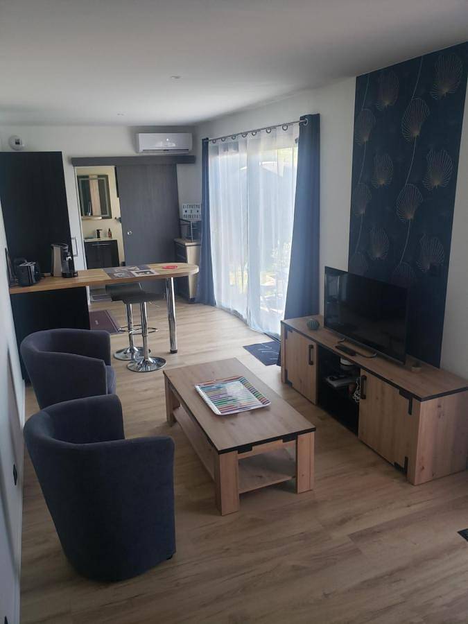 Location de vacances pour 2 personnes, avec jardin à Maurepas - 2