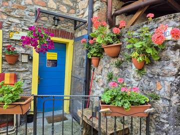 Ferienwohnung für 2 Personen, mit Ausblick und Terrasse in Luganer See (Lombardei)