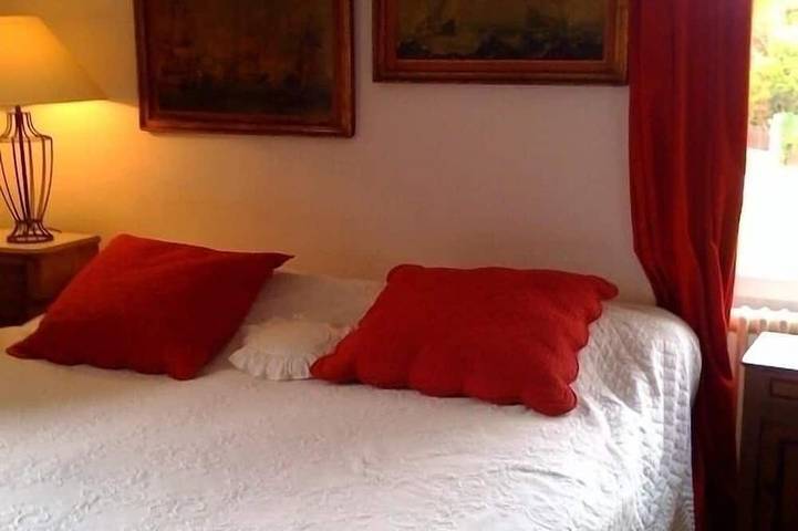 Sonderangebot September Schönes Haus aus dem 18. Jahrhundert, Terrasse Pool, Garten in Saint-Antonin-Noble-Val, Quercy