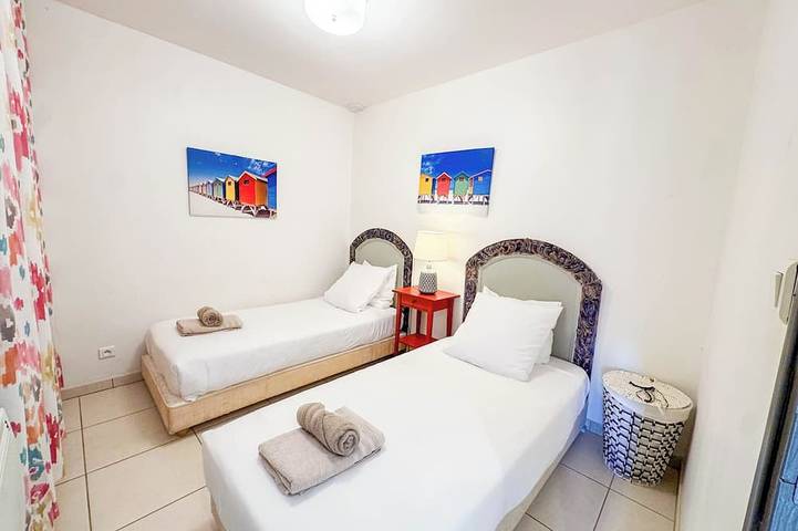 Appartamento intero, Cezanne: tranquilla, bella vista a 250m da spiagge e negozi. Wifi. in La Côte Vermeille, Collioure