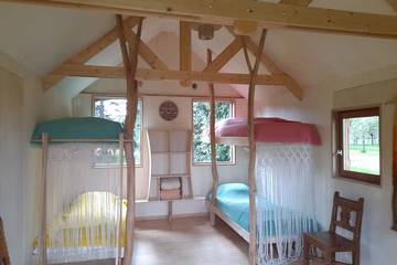 Gîte pour 6 Personnes dans Druyes-les-Belles-Fontaines, Région d'Auxerre, Photo 3