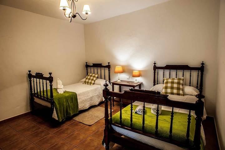 Gîte pour 5 personnes, animaux acceptés à Artenara - 4