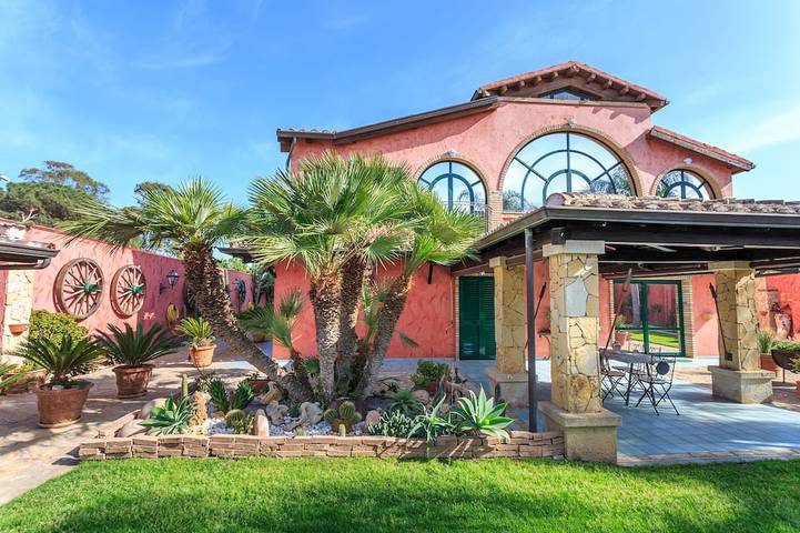 Villa für 6 Personen, mit Terrasse und Garten