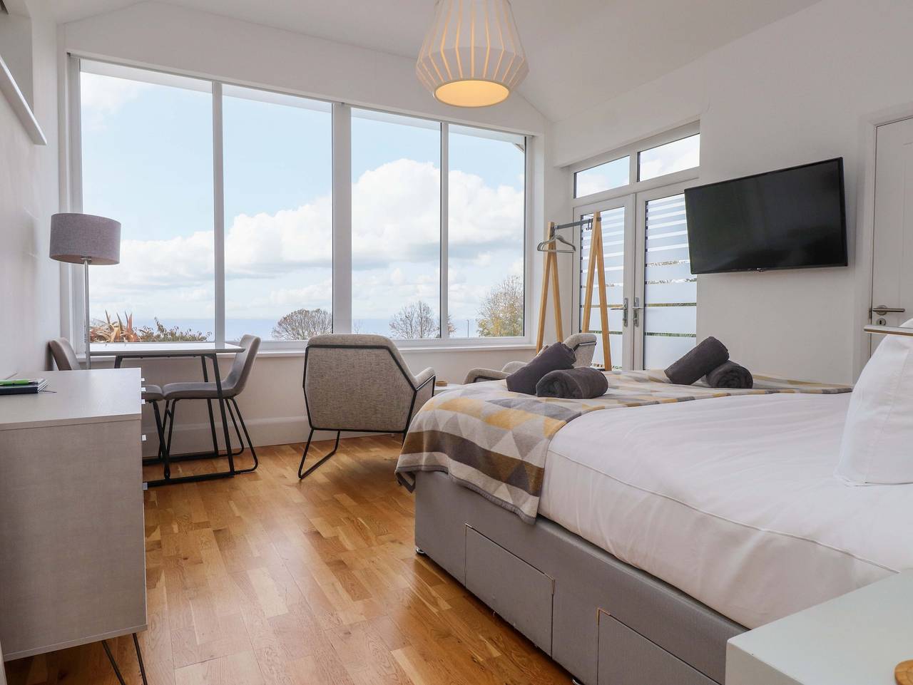 Summer Room in Llanbedrog, Gwynedd