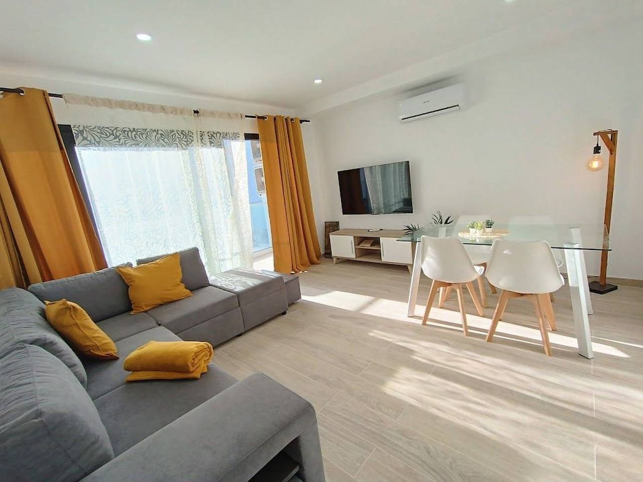 Apartamento entero, Deluxe Arguineguin Strand -Playa - Pool in Arguineguín, Mogán