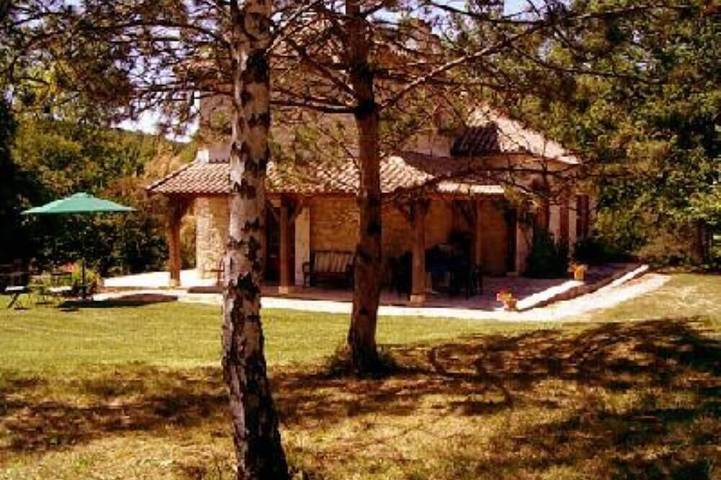 Gîte pour 11 personnes, avec jardin à Vazerac