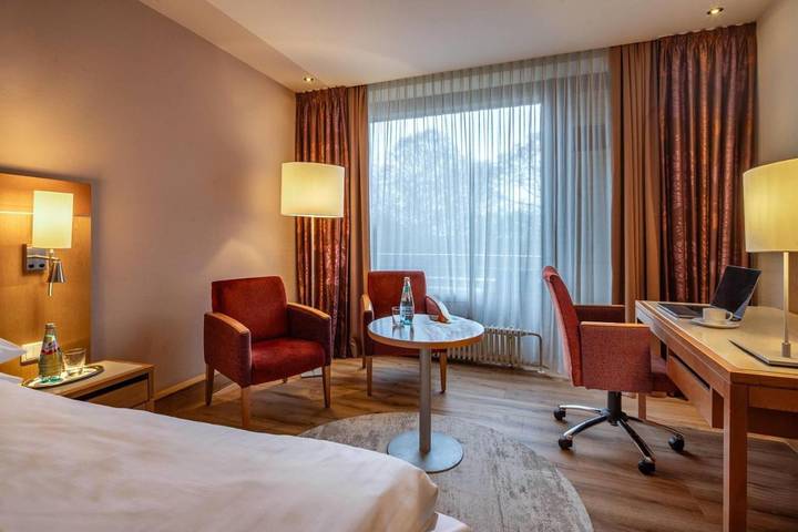 Hôtel pour 2 personnes, avec jardin ainsi que piscine et vue, animaux acceptés à Bad Nauheim - 2