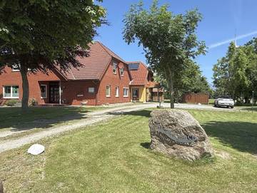 Bauernhaus für 2 Personen, mit Garten und Terrasse, kinderfreundlich in Friedrichskoog