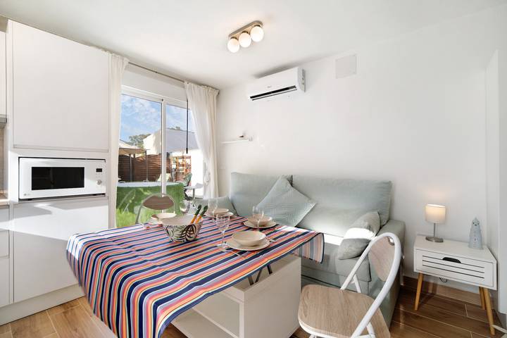 Casa vacanze Limón Y Sal con piscina privata, Wi-Fi e aria condizionata in Playa La Barrosa, Chiclana de la Frontera