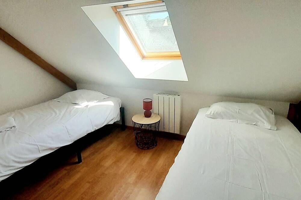 Entire apartment, Spacious duplex 6 Bedrooms /Azay in Azay-le-Rideau, Loire Valley