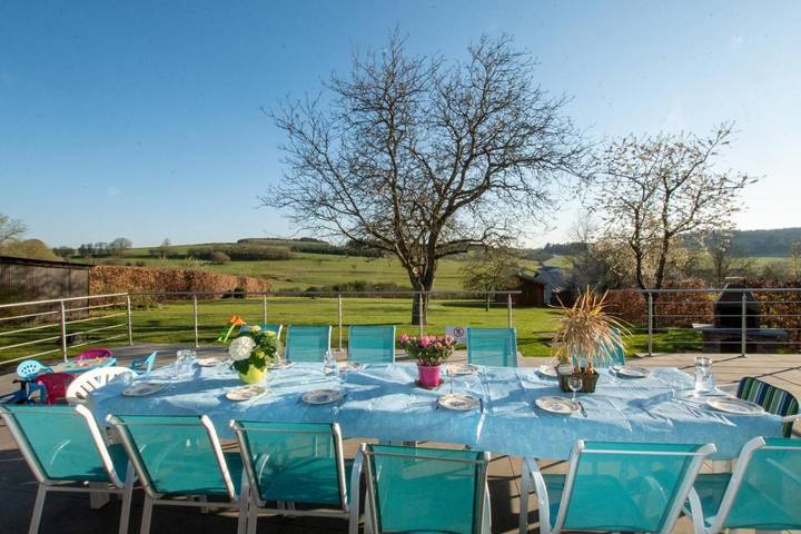 Location de vacances pour 13 personnes, avec jardin et vue, animaux acceptés à Bièvre - 2