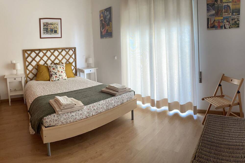 Beach villa with sea view roof terrace for the whole family in Alvor, Faro District
