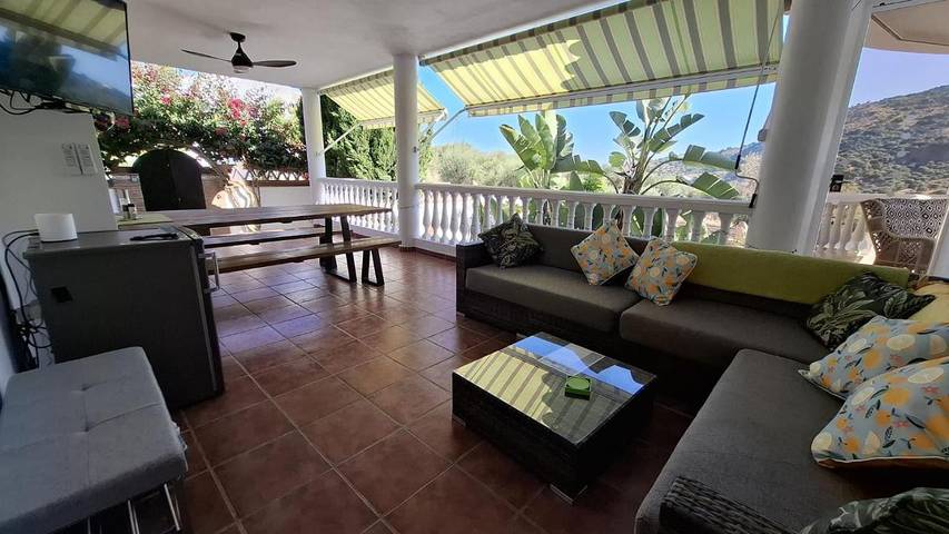 Casa rural para 5 personas, con piscina además de jardín y vistas en Periana - 2