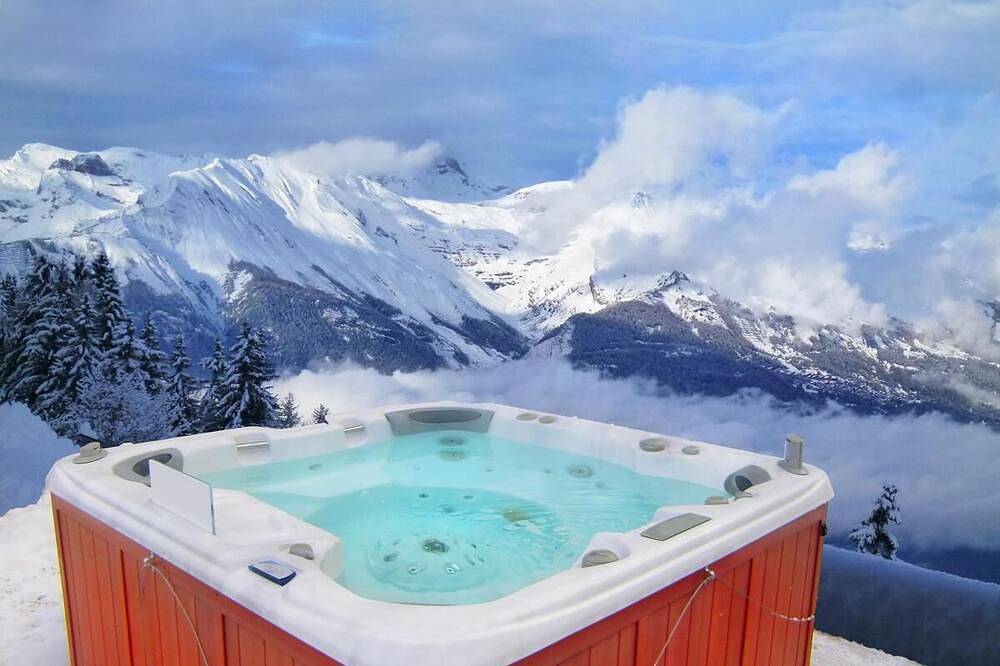 Landhaus, wifi, sauna, terrasse, balkon, kamin oder ofen für holz, parkmöglichkeiten, fernseher in Villaroger, Albertville und Umgebung