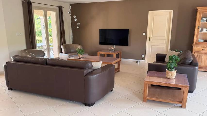 Location de vacances pour 7 personnes, avec piscine et jardin à Pouzols-Minervois - 2