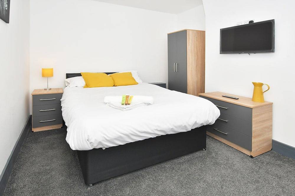 Doppelzimmer-Gemeinsames Badezimmer-with Tv in Crewe, Cheshire East