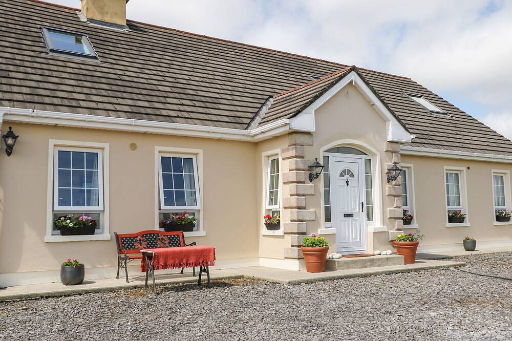 Sleibhte Sliabh Liag, family friendly in Carrick, County Donegal in Donegal, County Donegal