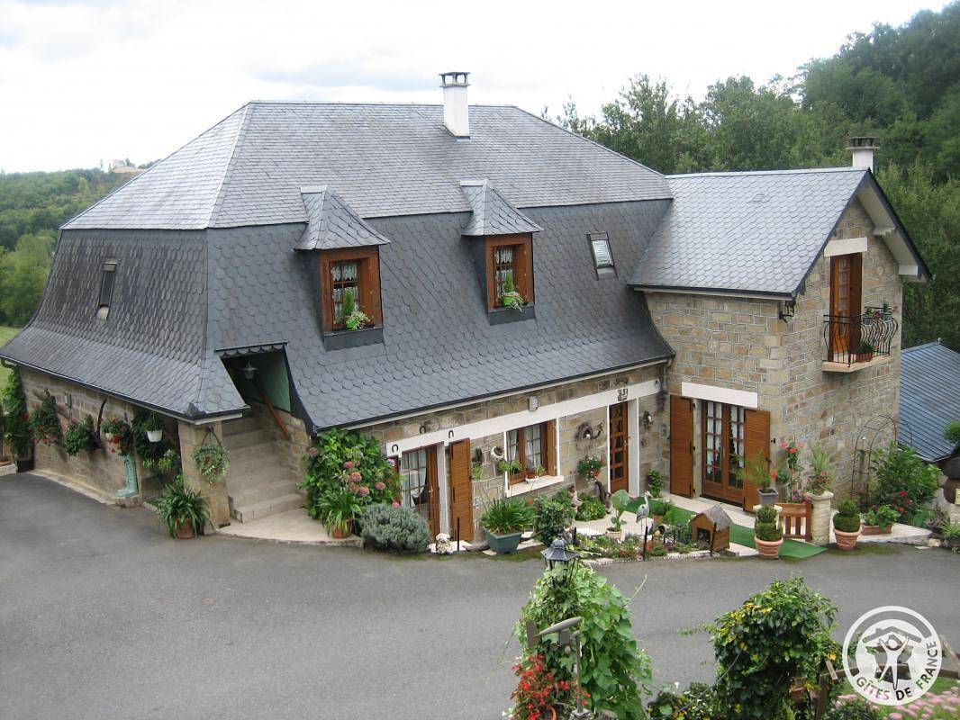 Charmante 2km Chasteaux Gite mit Parkplatz & Garten in Lissac-sur-Couze, Brive-la-Gaillarde und Umgebung