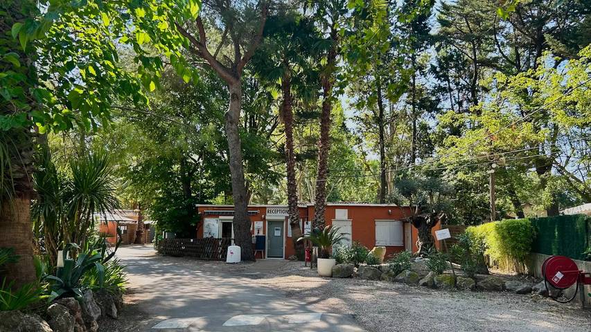 Mobil home pour 4 personnes, avec piscine et terrasse à Villeneuve-lès-Maguelone - 2