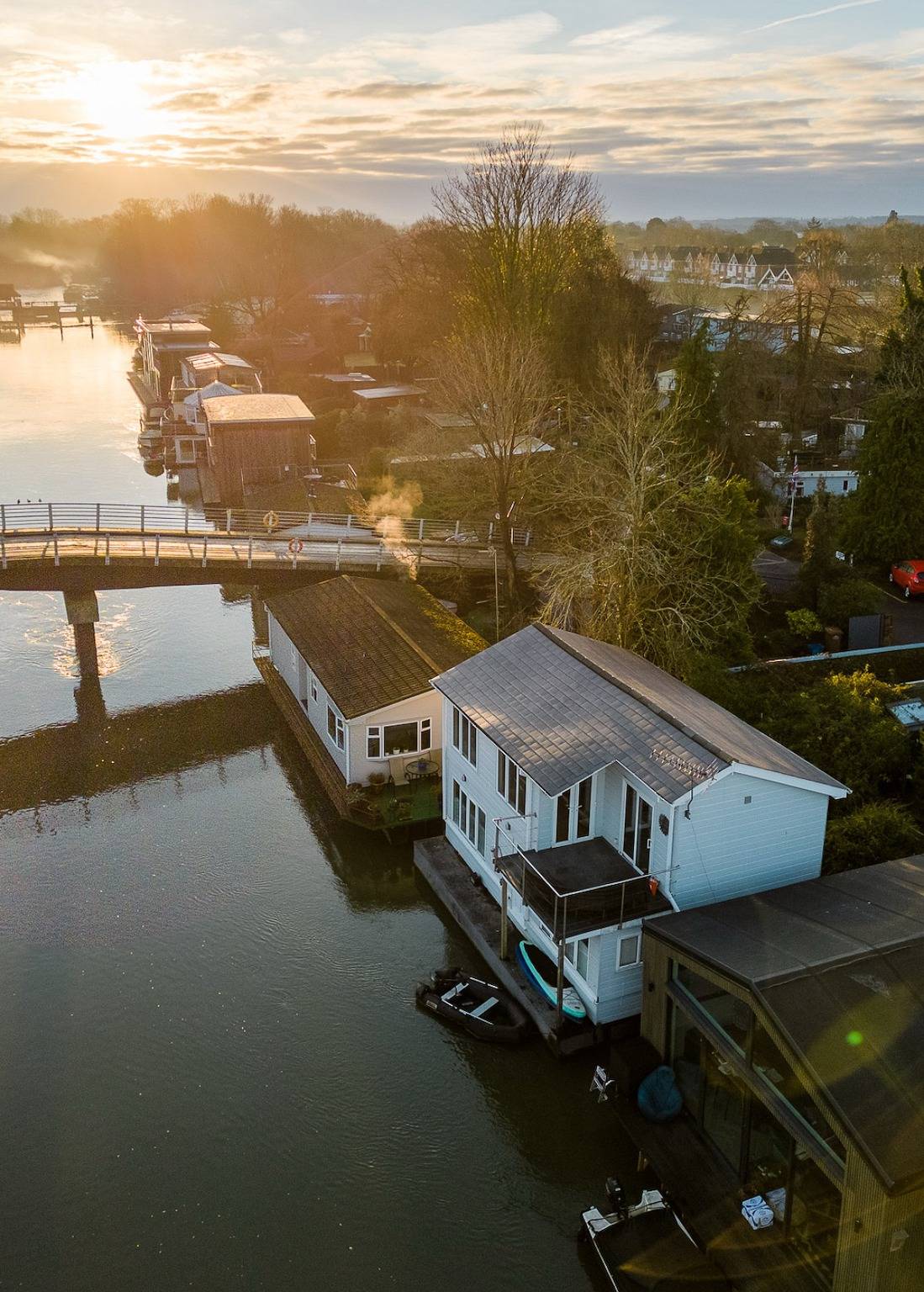 Entire studio, Waterside studio on River Thames in Richmond upon Thames, London