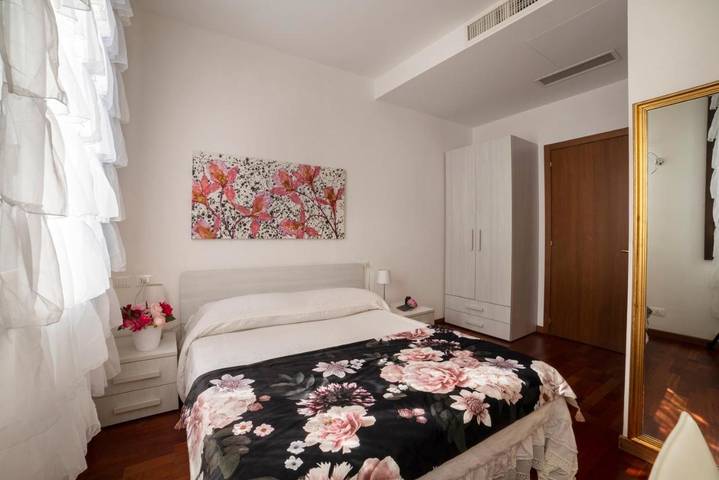 B&b per 8 persone, con Idromassaggio e Panorama in Palazzo Ducale