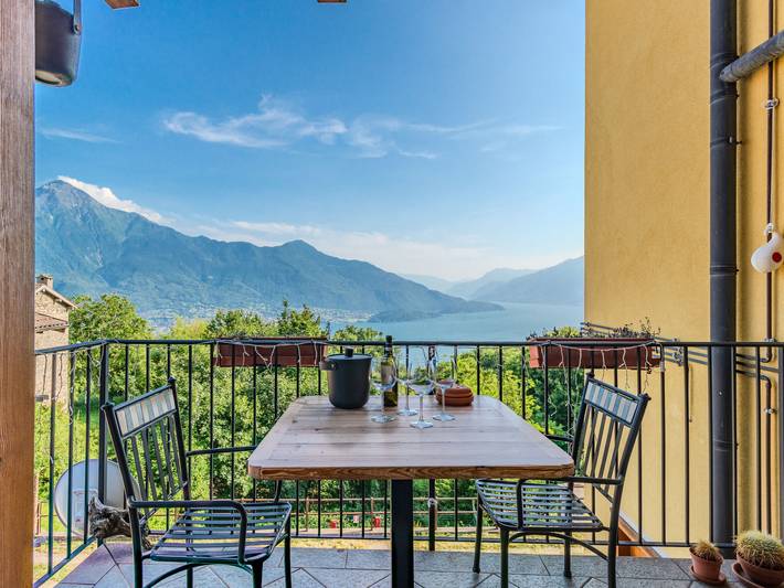 Gîte pour 3 personnes, avec vue et vue sur le lac ainsi que balcon et jardin dans Valtellina - 4