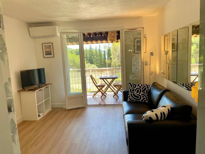 Gîte pour 3 personnes, avec vue ainsi que balcon et jardin dans Port Des Lecques Saint Cyr Sur Mer - 3