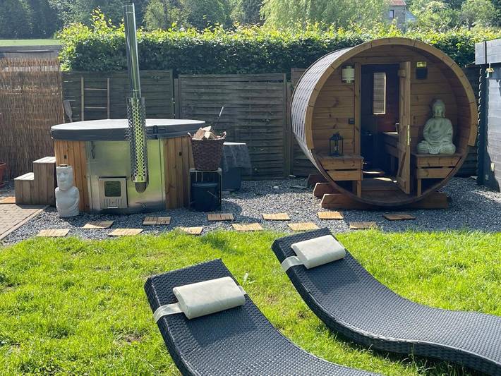 Location de vacances pour 6 personnes, avec Jacuzzi et Terrasse ainsi que Jardin et Sauna à Havelange