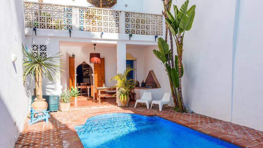 Casa rural para 12 personas, con balcón/terraza y piscina, Se admiten mascotas en Vélez-Málaga - 2